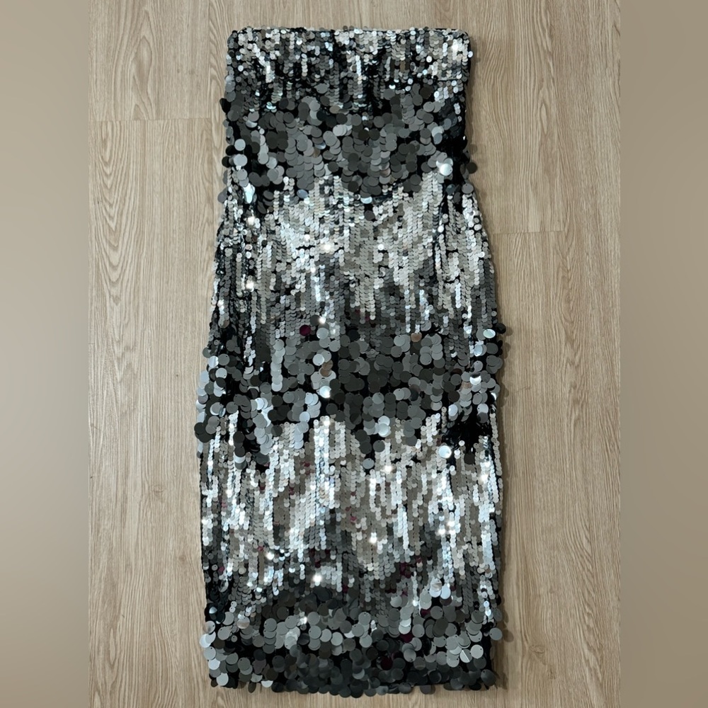 Sequin bodycon strapless midi dress nwot - Picture 4 of 5